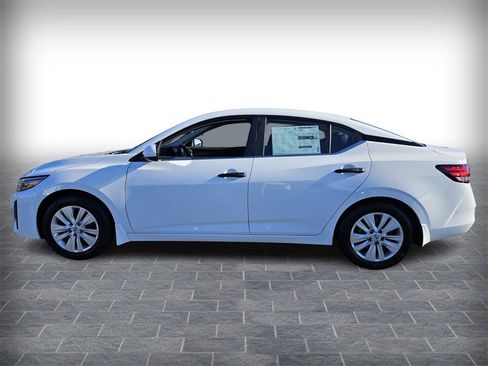 New 2025 Nissan Sentra S image 3