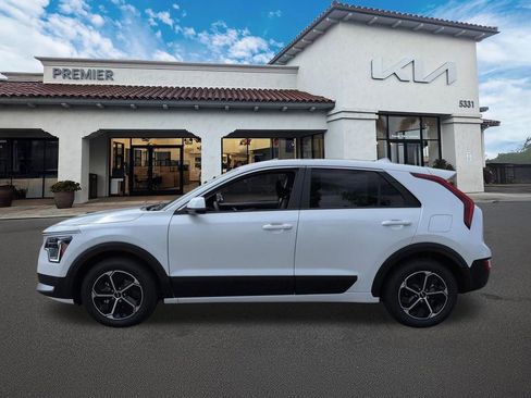 New 2026 Kia Niro LX FWD image 5