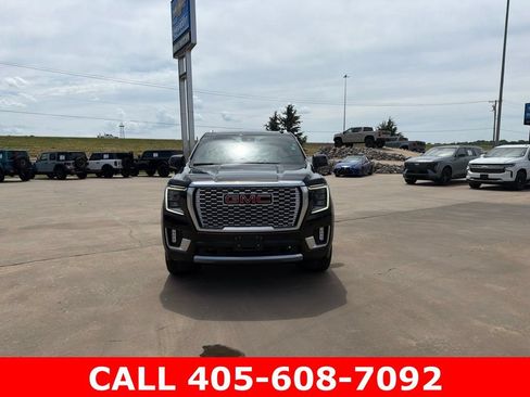 Used 2023 GMC Yukon Denali w/ LPO, Floor Liner Package AWD/4WD image 8