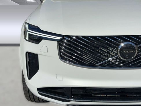 New 2026 Volvo XC90 T8 Plus w/ Protection Package AWD/4WD image 28