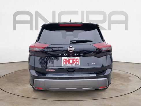 Certified 2024 Nissan Rogue SL w/ SL Premium Package FWD image 13