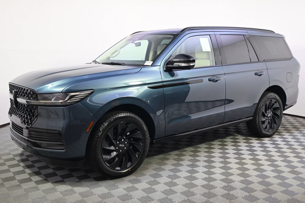 New 2027 Lincoln Navigator Reserve w/ Jet Appearance Package AWD/4WD image 2
