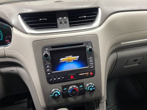 Used 2014 Chevrolet Traverse LS FWD image 22