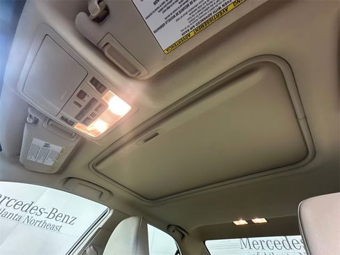 Used 2013 Toyota Camry XLE image 8