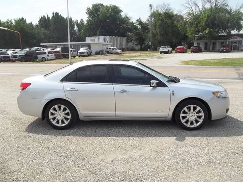 Used 2012 Lincoln MKZ Hybrid FWD image 4