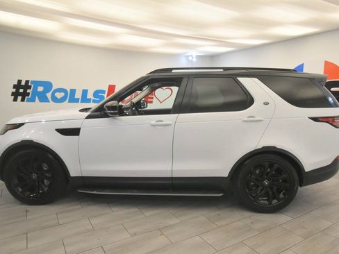 Used 2019 Land Rover Discovery HSE image 2