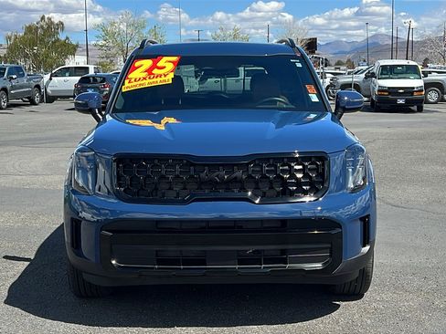 Used 2025 Kia Telluride EX X-Line AWD/4WD image 2