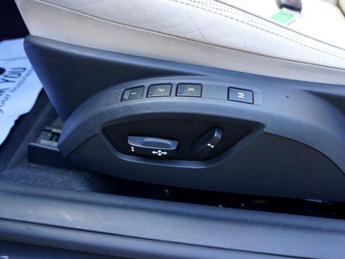 Used 2011 Volvo C70 T5 image 20