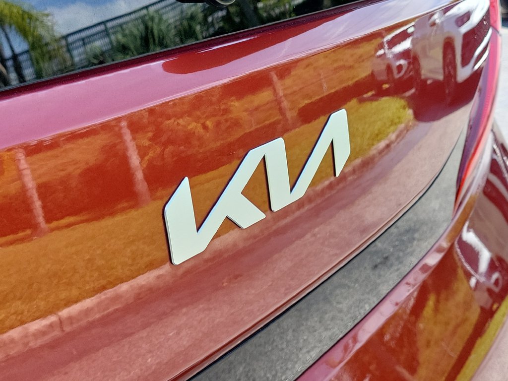 Used 2022 Kia Soul LX FWD image 6