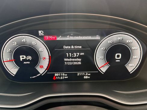 Used 2022 Audi A4 2.0T Premium Plus w/ Premium Plus Package AWD/4WD image 19
