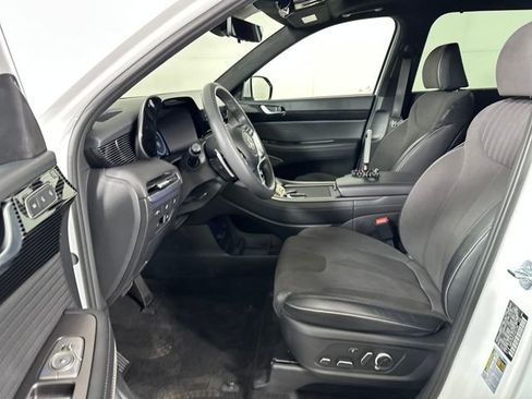 Used 2025 Hyundai Palisade Calligraphy image 11