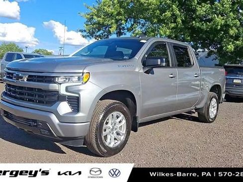 Used 2023 Chevrolet Silverado 1500 RST image 5