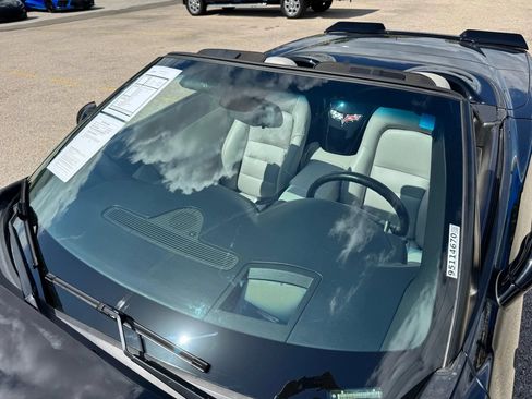 Used 2009 Chevrolet Corvette Coupe w/ Preferred Equipment Group RWD image 12