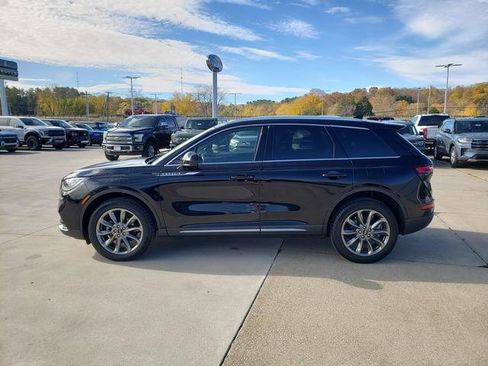 Used 2022 Lincoln Corsair AWD w/ Premium Package image 5