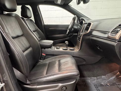 Used 2014 Jeep Grand Cherokee Limited image 21