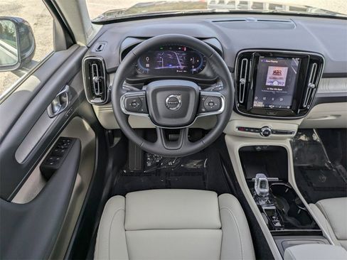 New 2025 Volvo XC40 B5 Plus w/ Protection Package Premier image 18