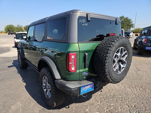New 2025 Ford Bronco Badlands image 9