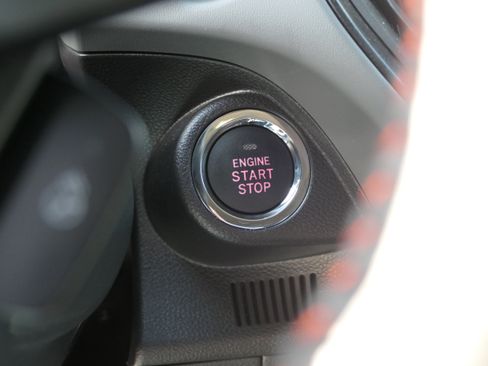 Used 2026 Subaru Crosstrek 2.5i Limited w/ Crosstrek Mirror Package AWD/4WD image 16