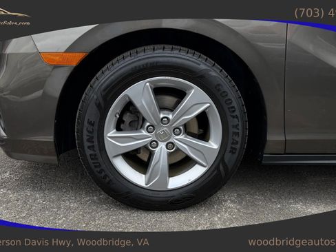 Used 2018 Honda Odyssey EX-L image 37