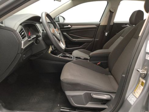 Used 2019 Volkswagen Jetta SE image 17