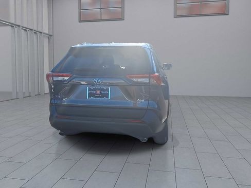 New 2025 Toyota RAV4 XLE image 8