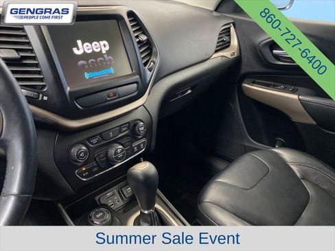 Certified 2017 Jeep Cherokee Limited AWD/4WD image 15