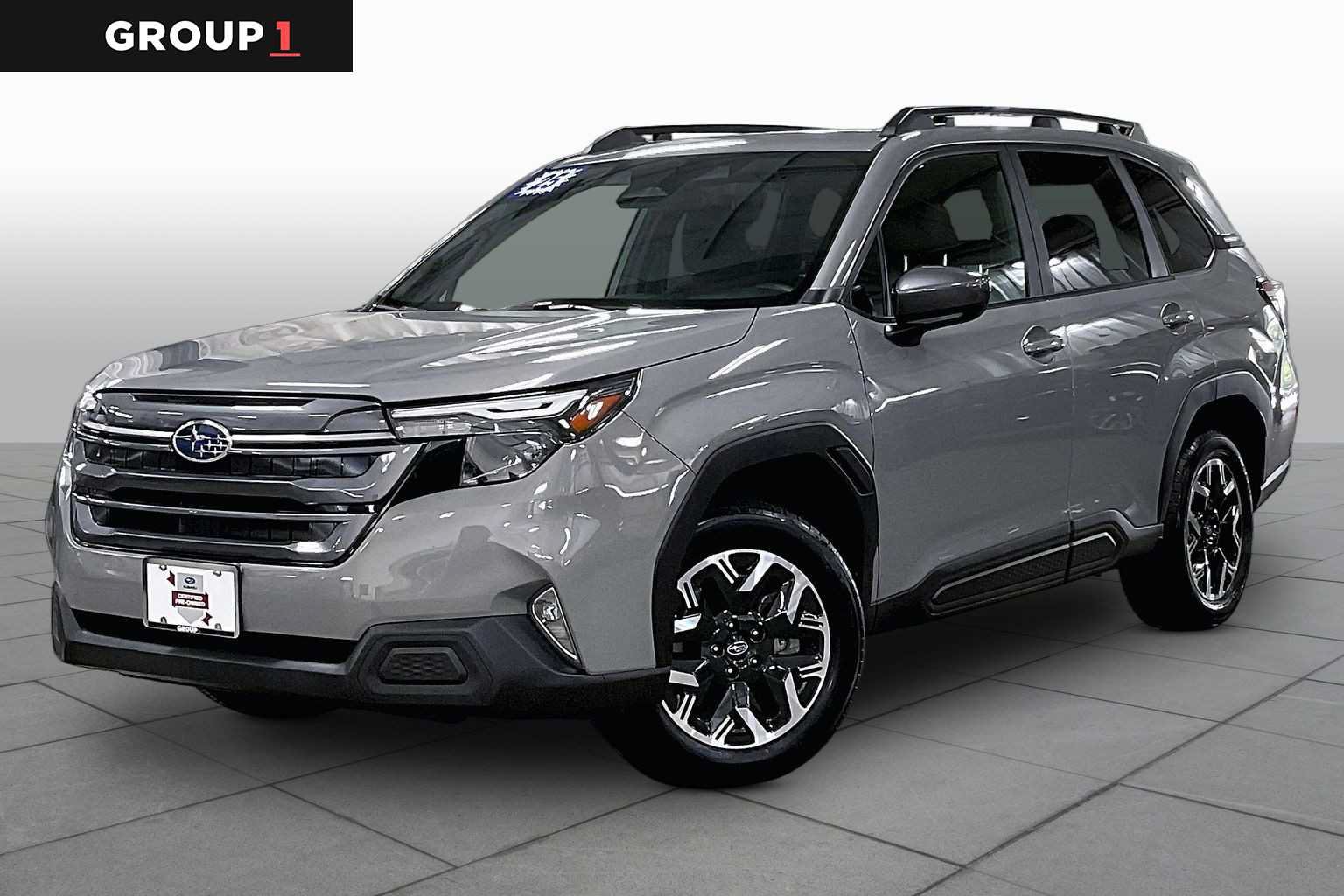 Certified 2025 Subaru Forester Premium AWD/4WD image 1