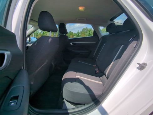 Used 2025 Hyundai Sonata SEL FWD image 11