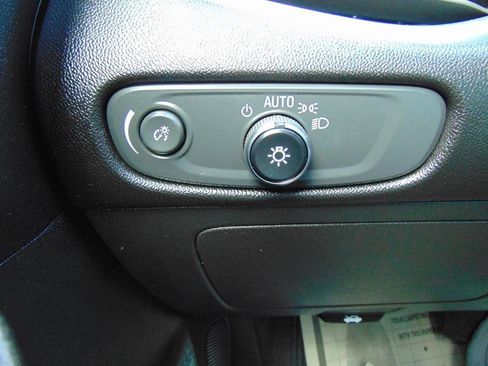 Used 2023 Chevrolet Malibu LT FWD image 34