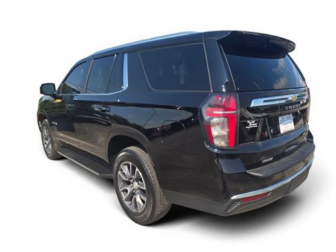 Used 2024 Chevrolet Tahoe LT w/ Luxury Package AWD/4WD image 3