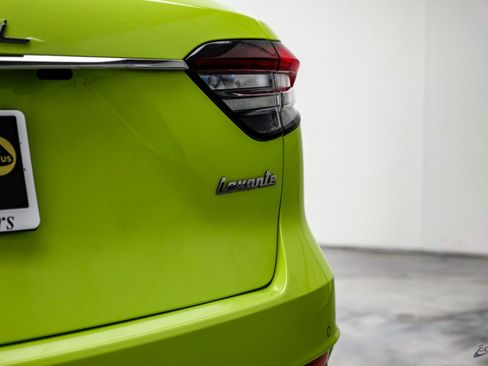 Used 2021 Maserati Levante S GranSport image 33