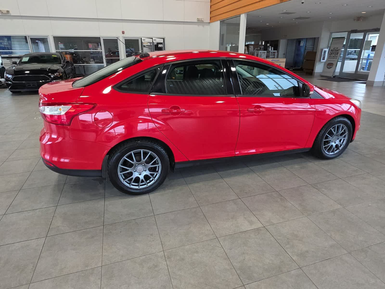 Used 2014 Ford Focus SE FWD image 6