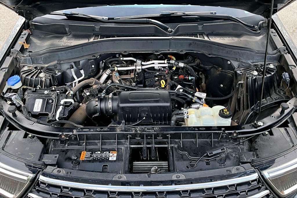 Used 2021 Ford Explorer XLT RWD image 12