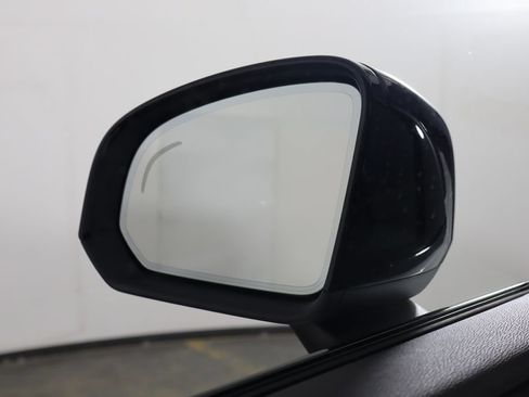 Used 2023 Volvo XC40 Recharge Plus AWD/4WD image 37