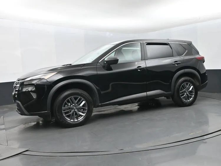 Used 2024 Nissan Rogue S FWD image 5