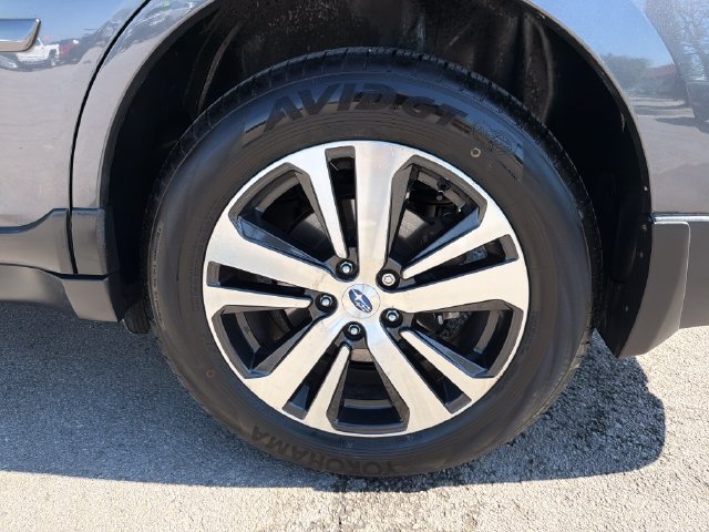 Used 2018 Subaru Outback 2.5i Limited AWD/4WD image 31
