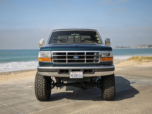 Used 1997 Ford F350 4x4 Crew Cab image 2