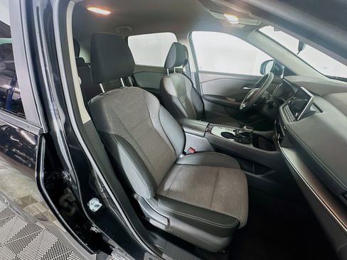 Used 2023 Nissan Rogue SV image 30