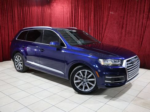 Used 2019 Audi Q7 3.0T Premium Plus w/ Premium Plus Package AWD/4WD image 2