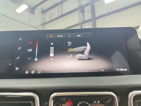 New 2026 Nissan Sentra SR w/ Floor Mat Package image 30