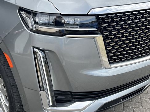 Certified 2024 Cadillac Escalade Premium Luxury image 7