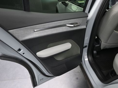 New 2026 Volvo EX30 Cross Country Ultra w/ Protection Package Premier AWD/4WD image 16