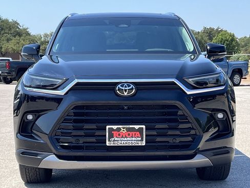 Used 2026 Toyota Grand Highlander AWD image 7