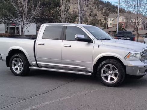 Used 2015 RAM 1500 Laramie image 2