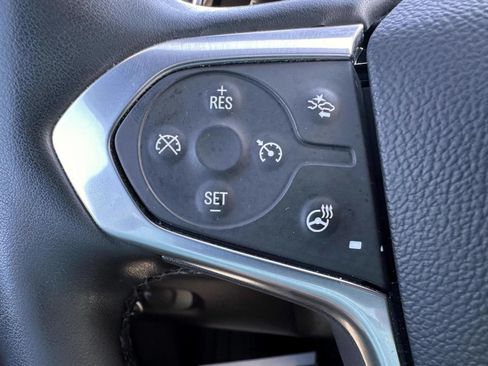 Used 2023 Chevrolet Traverse RS AWD/4WD image 17