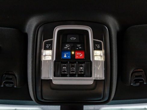 Used 2023 RAM 2500 Limited AWD/4WD image 28