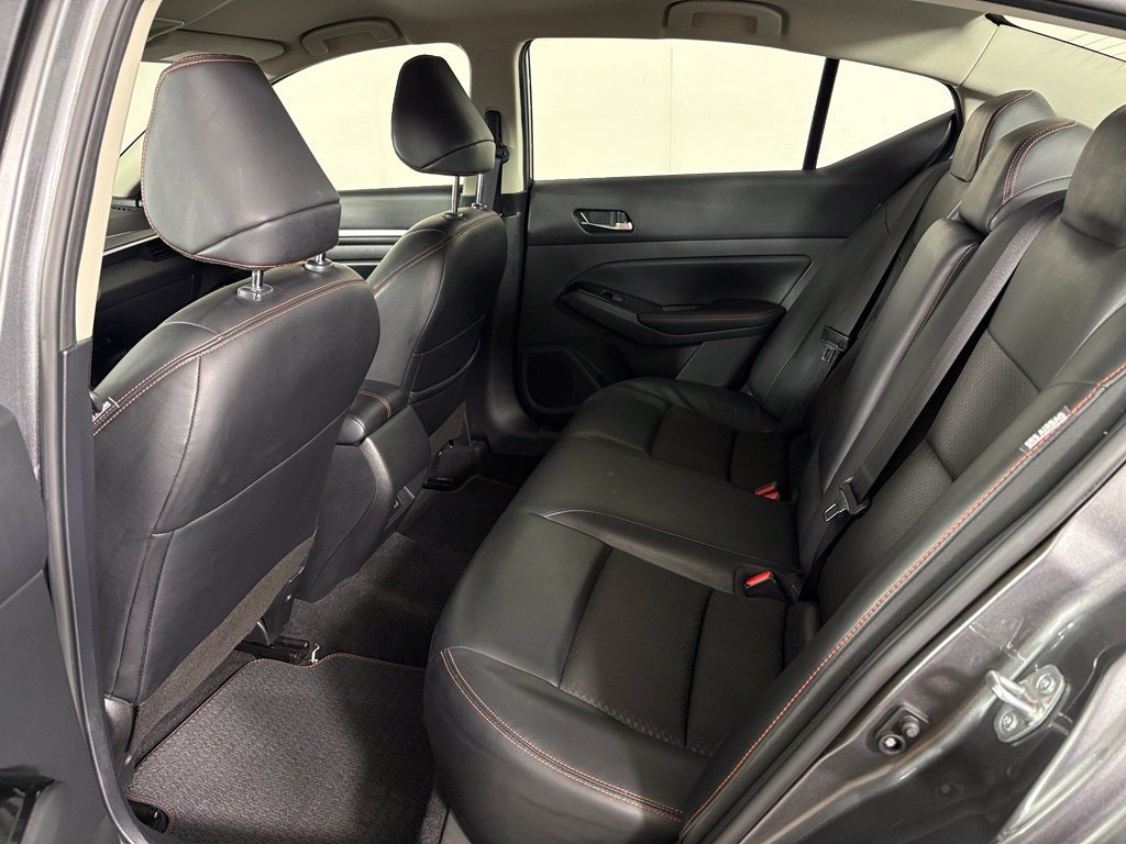 Used 2024 Nissan Altima 2.5 SR FWD image 34