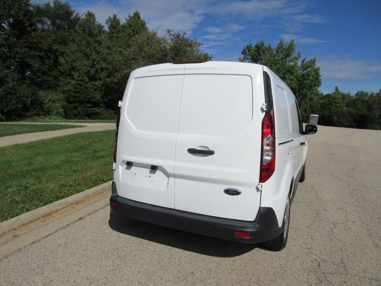 Used 2018 Ford Transit Connect XLT FWD image 11