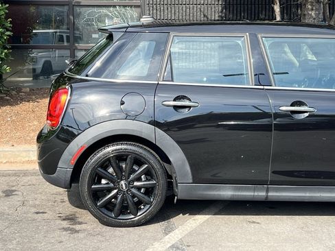 Used 2021 MINI Cooper 4-Door Hardtop image 19