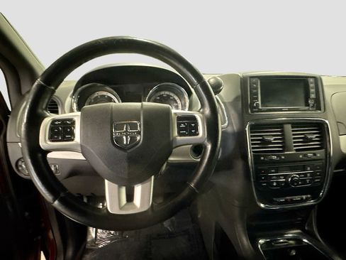 Used 2018 Dodge Grand Caravan GT image 13